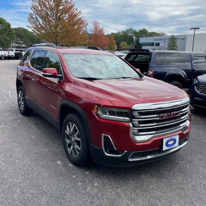 2023 GMC Acadia SLT FWD