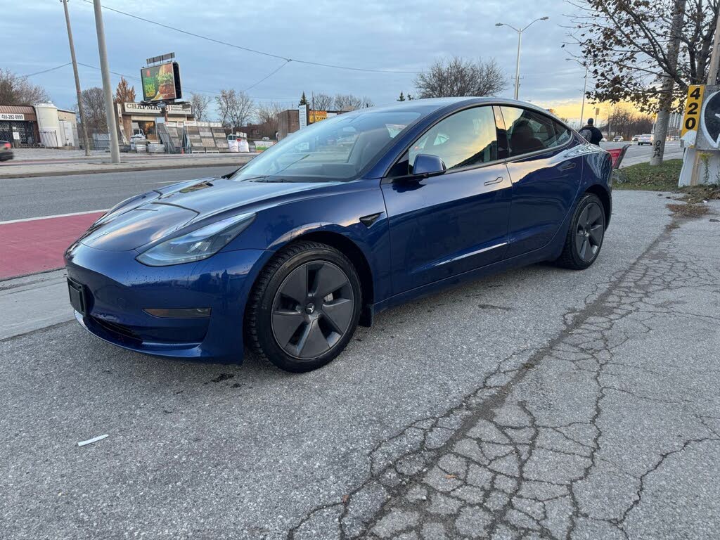 2023 Tesla Model 3 RWD