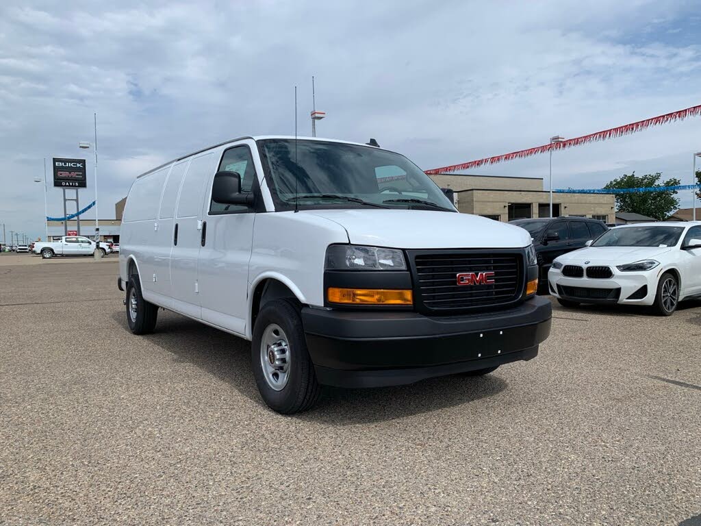 2025 GMC Savana Cargo 3500 RWD