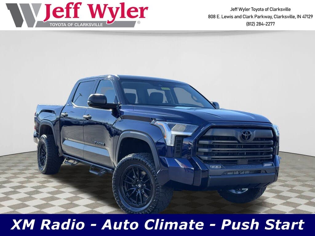 2022 Toyota Tundra SR5 CrewMax Cab 4WD