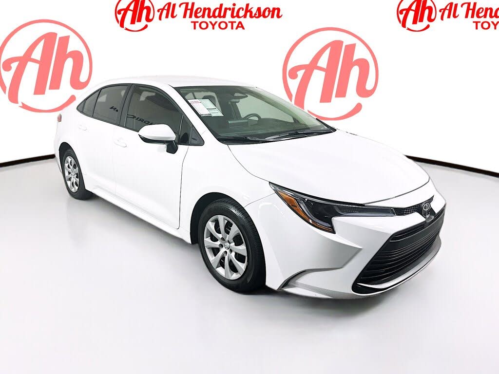2025 Toyota Corolla LE FWD