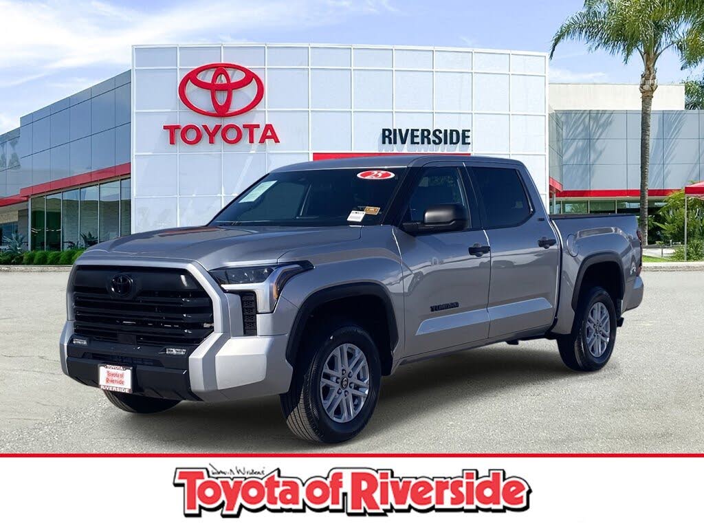 2025 Toyota Tundra SR5 CrewMax Cab 4WD