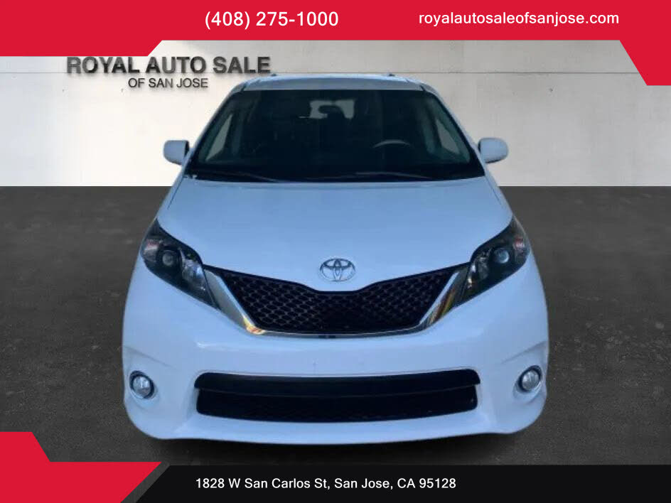 2011 Toyota Sienna SE 8-Passenger