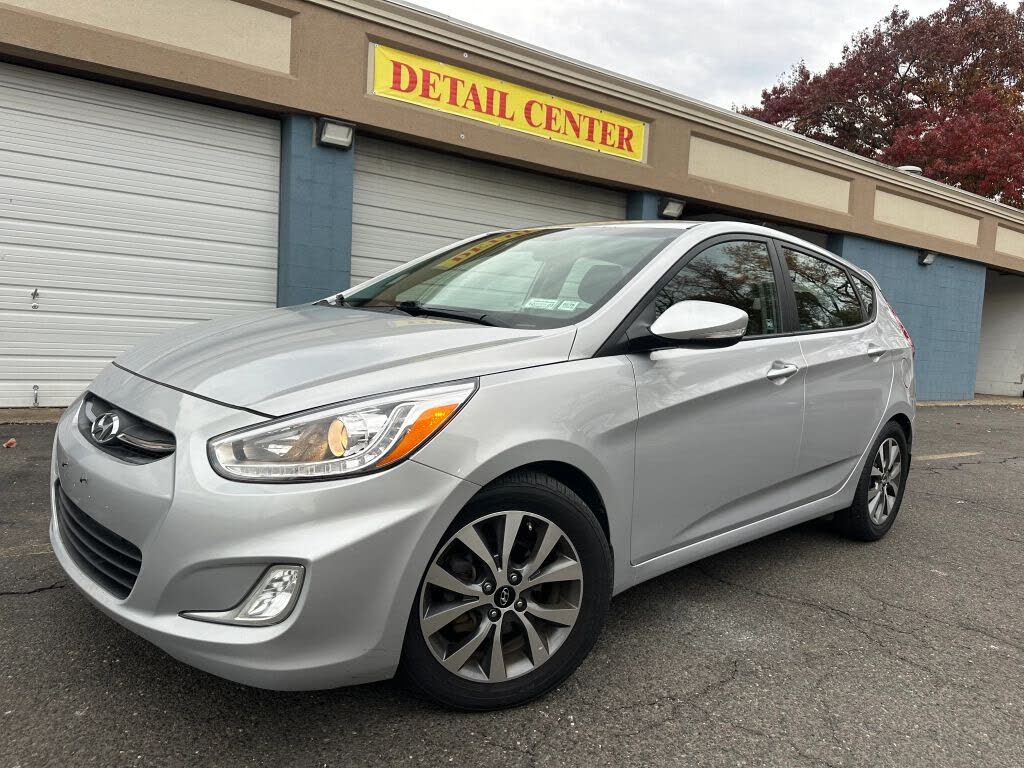 2017 Hyundai Accent Sport 4-Door Hatchback FWD