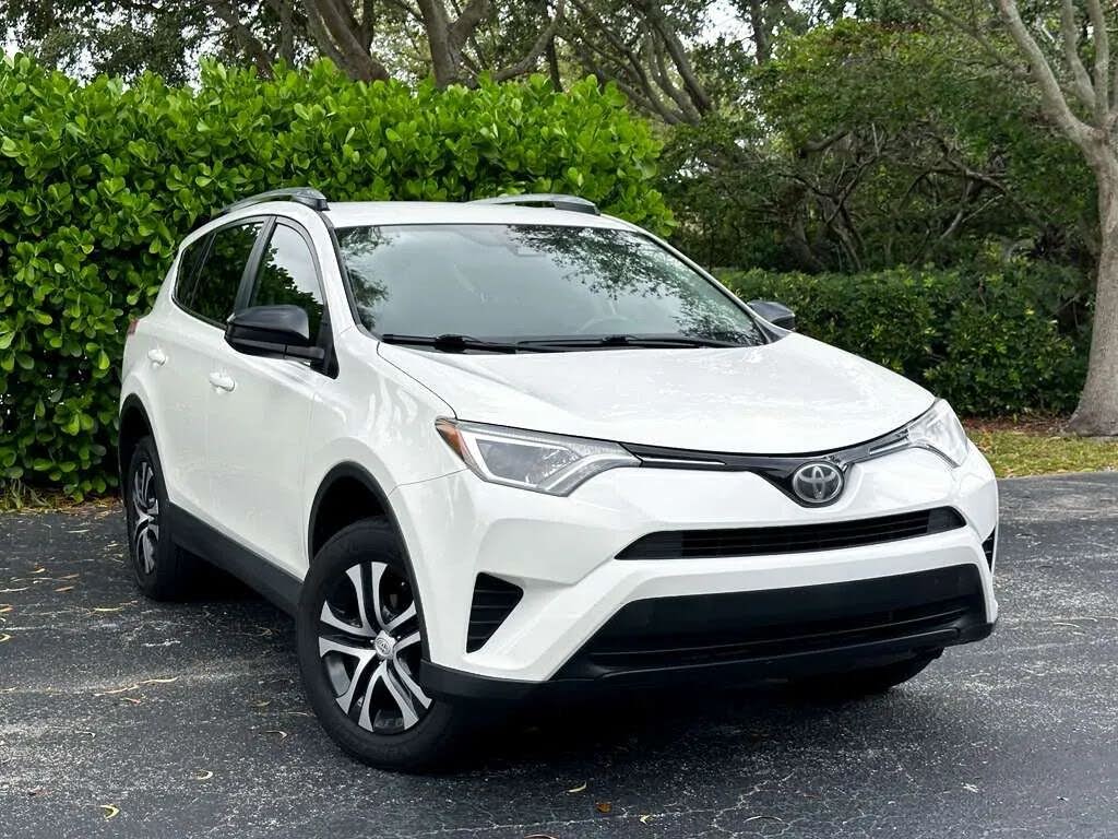 2017 Toyota RAV4 LE