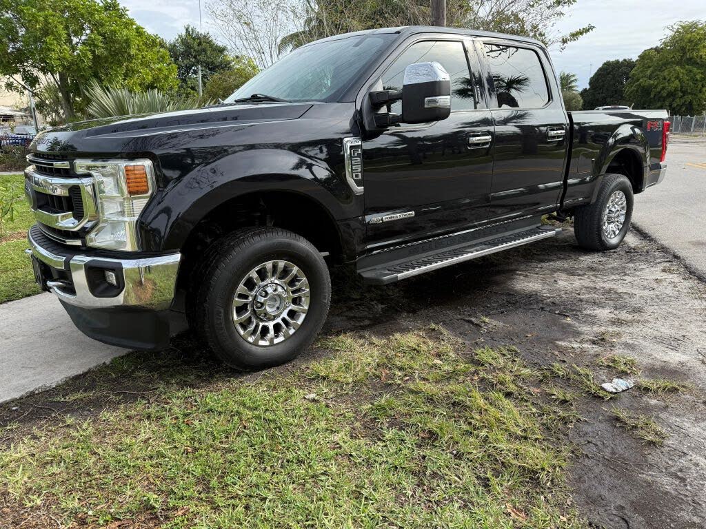 2020 Ford F-250 Super Duty XLT Crew Cab 4WD