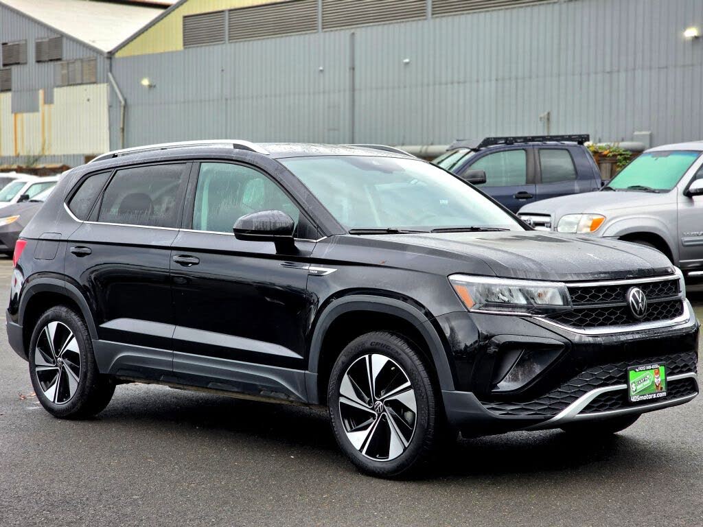 2024 Volkswagen Taos SE 4Motion