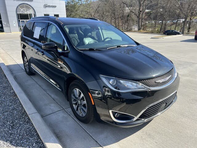 2020 Chrysler Pacifica Touring L Plus FWD