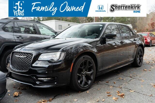 2022 Chrysler 300 Touring L RWD