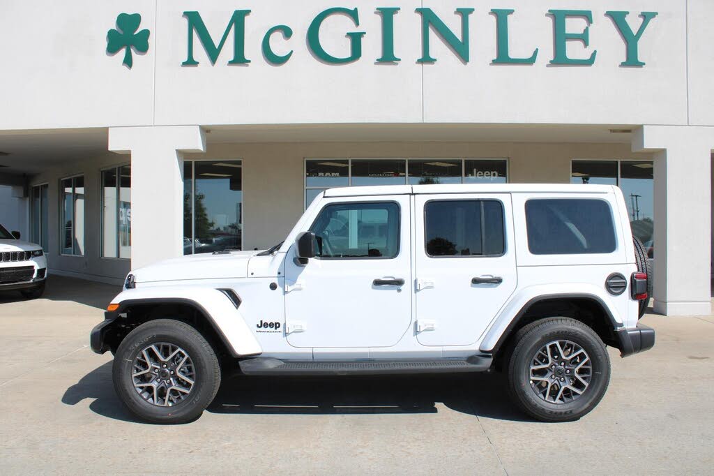 2025 Jeep Wrangler Sahara 4-Door 4WD