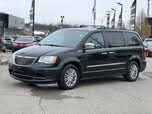 Chrysler Town & Country Touring-L FWD