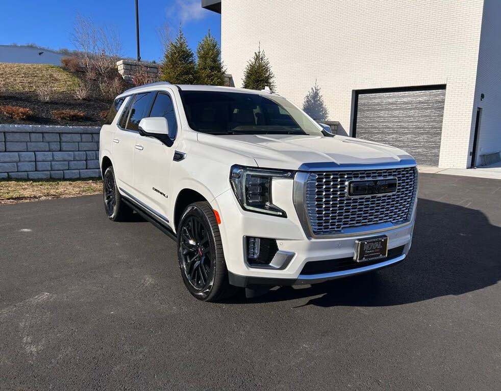 2022 GMC Yukon Denali 4WD