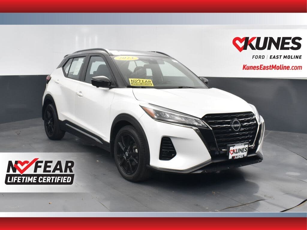 2023 Nissan Kicks SR FWD