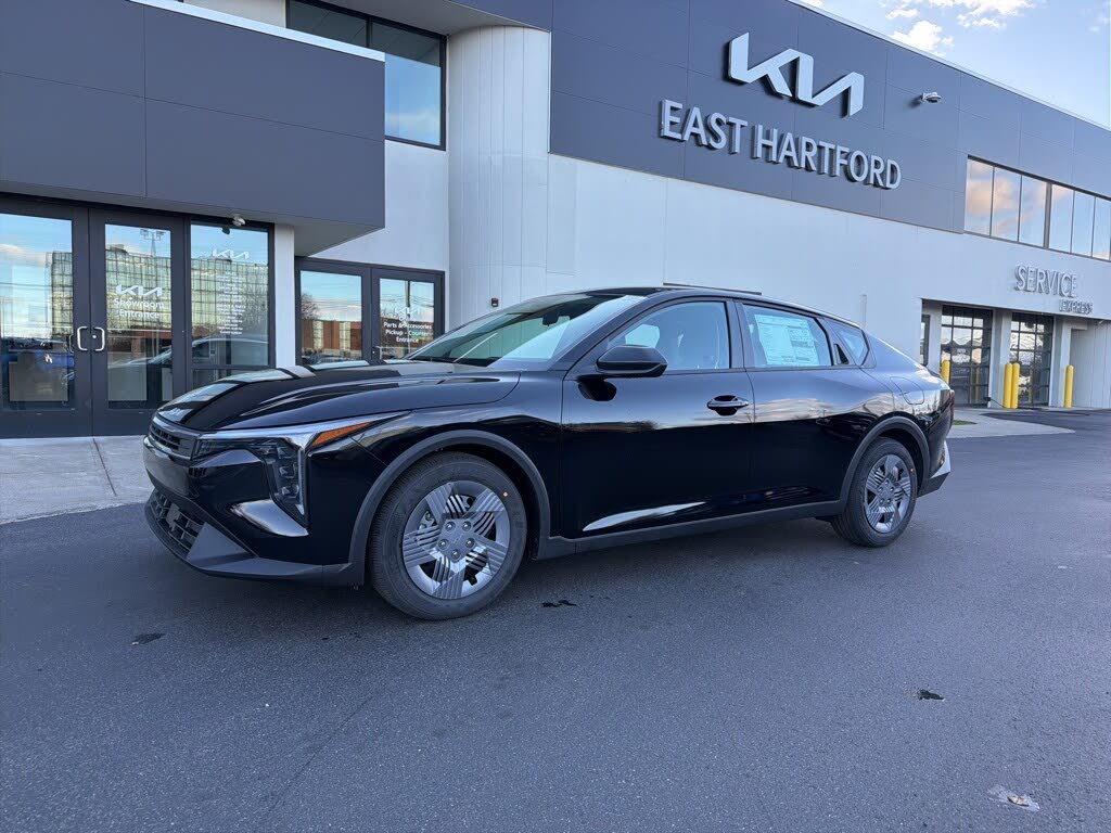2025 Kia K4 LX FWD