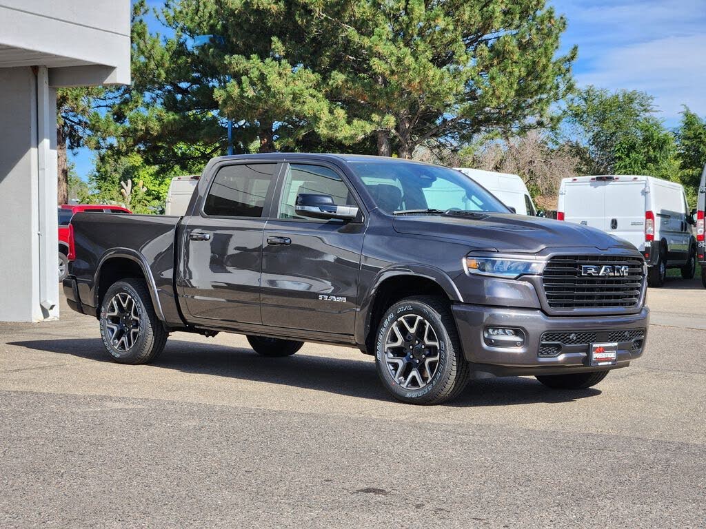 2026 RAM 1500 Laramie Crew Cab 4WD