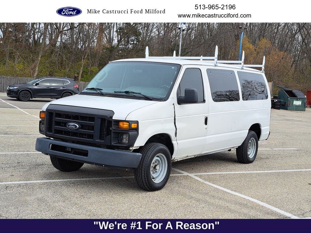 2011 Ford E-Series E-350 XL Super Duty Passenger Van