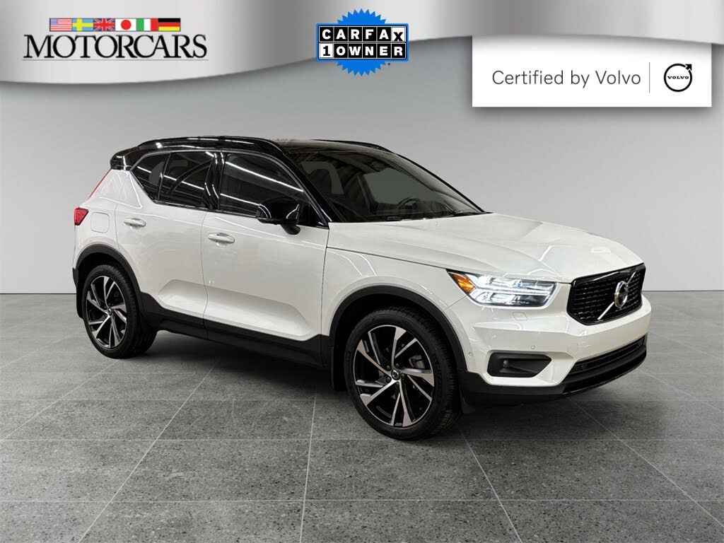2022 Volvo XC40 T5 R-Design AWD