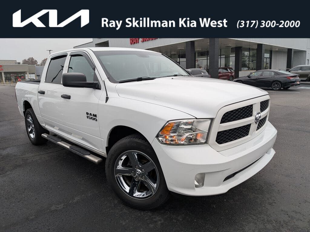 2017 RAM 1500 Express Crew Cab 4WD