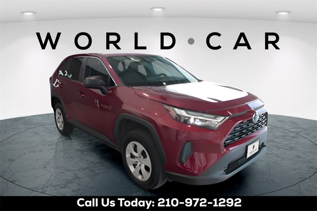 2023 Toyota RAV4 LE FWD