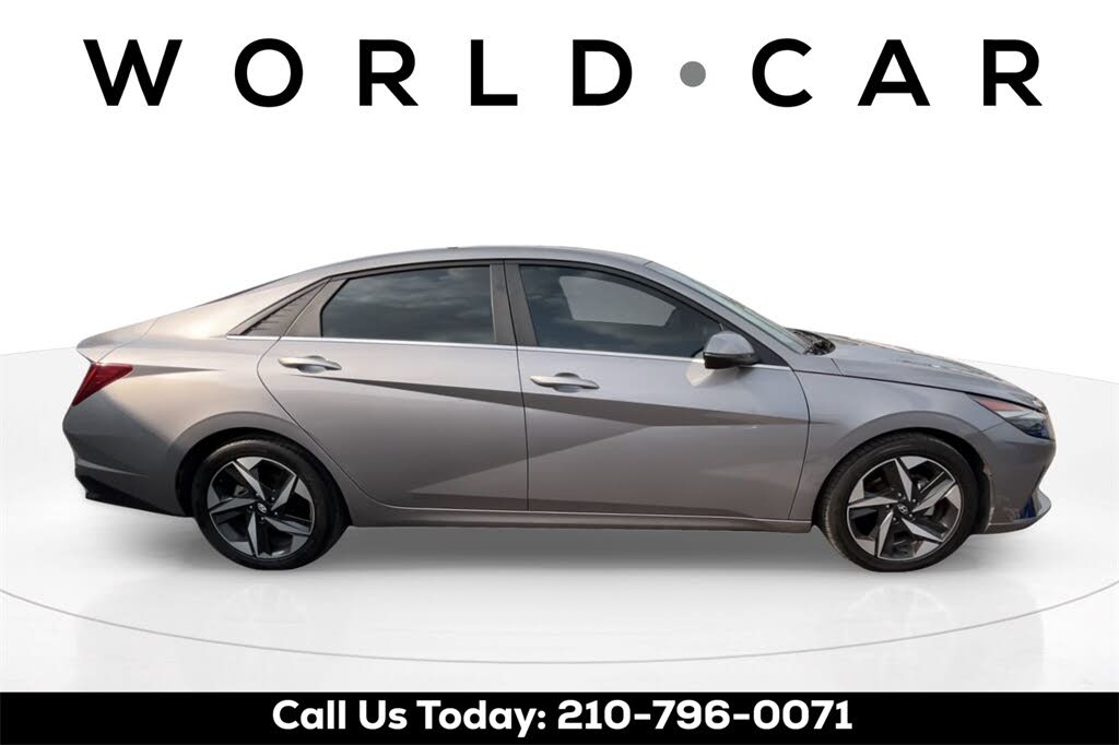 2023 Hyundai Elantra Limited FWD