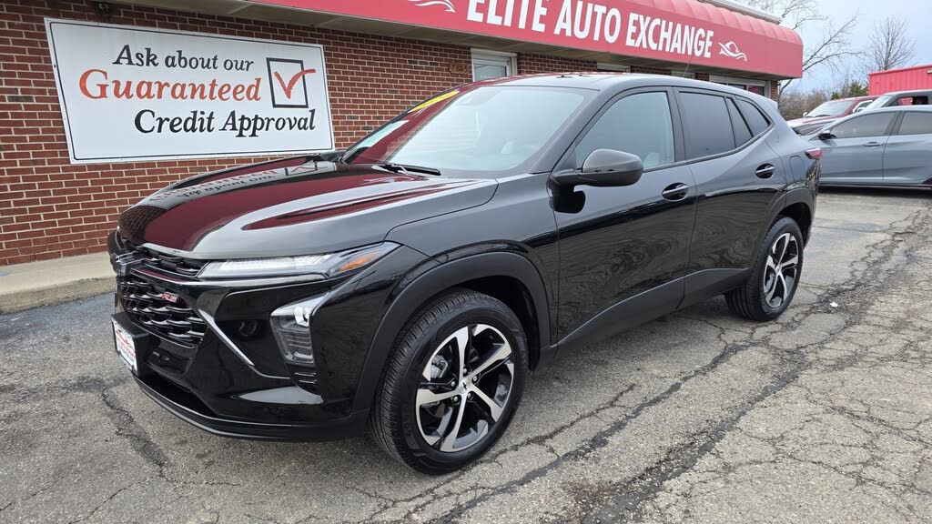 2024 Chevrolet Trax RS with 1RS FWD