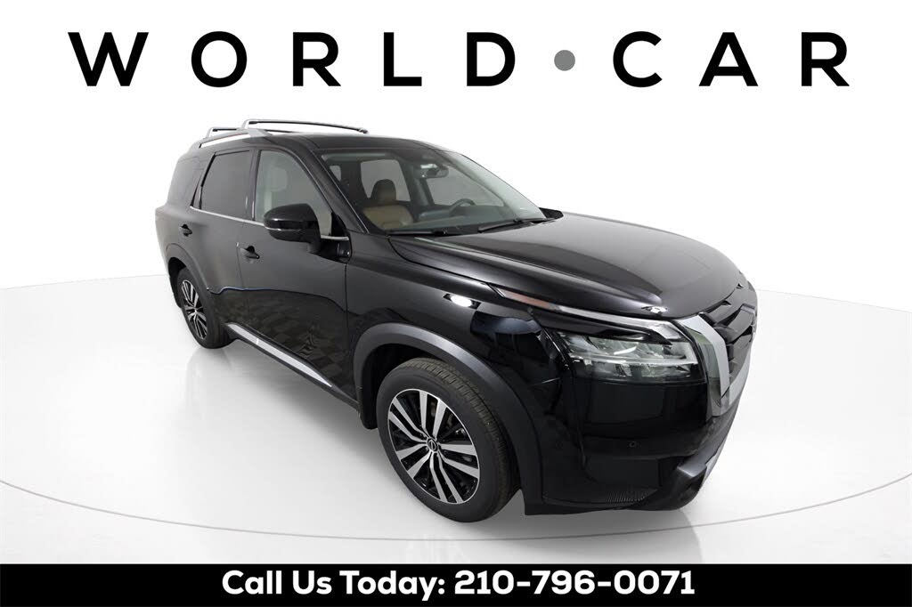 2024 Nissan Pathfinder Platinum FWD