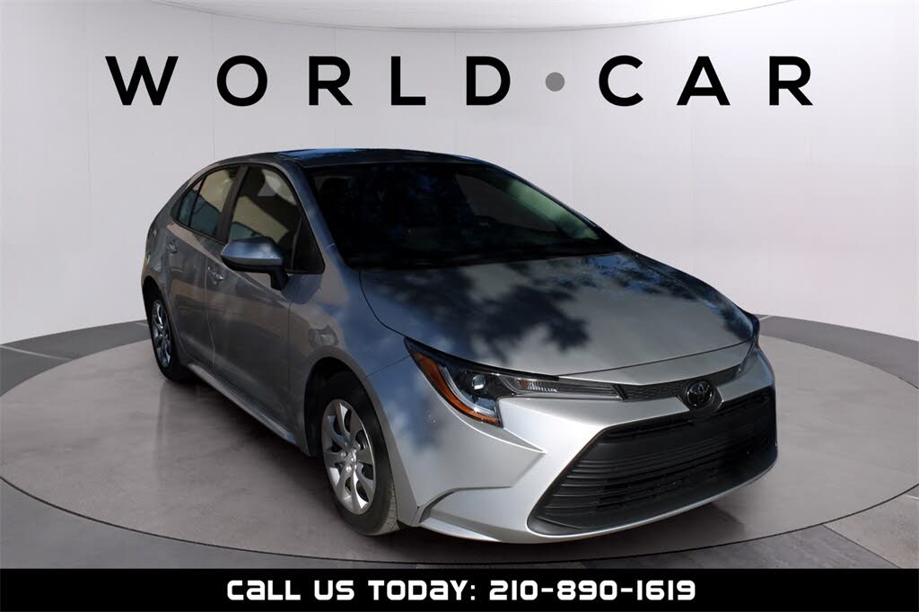 2025 Toyota Corolla LE FWD