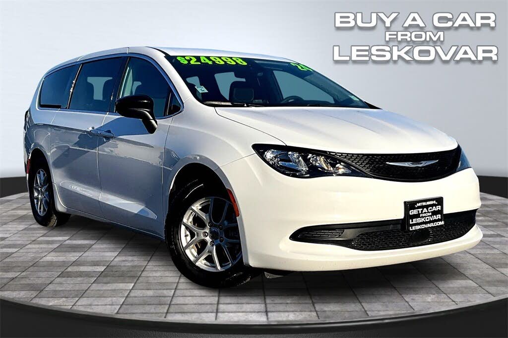 2024 Chrysler Voyager LX FWD