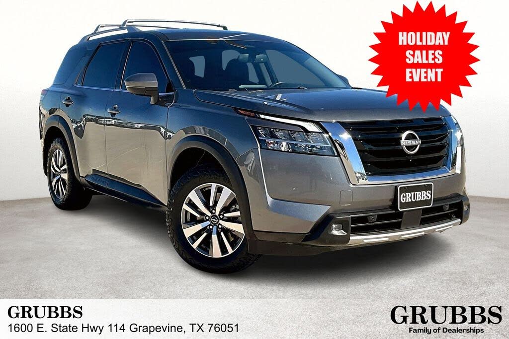 2022 Nissan Pathfinder SL FWD