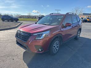 Subaru Forester Premium Crossover AWD