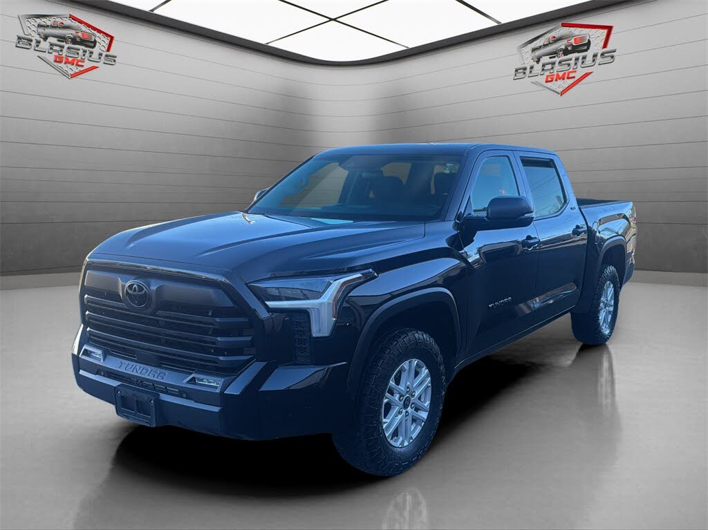 2023 Toyota Tundra SR5 CrewMax Cab 4WD