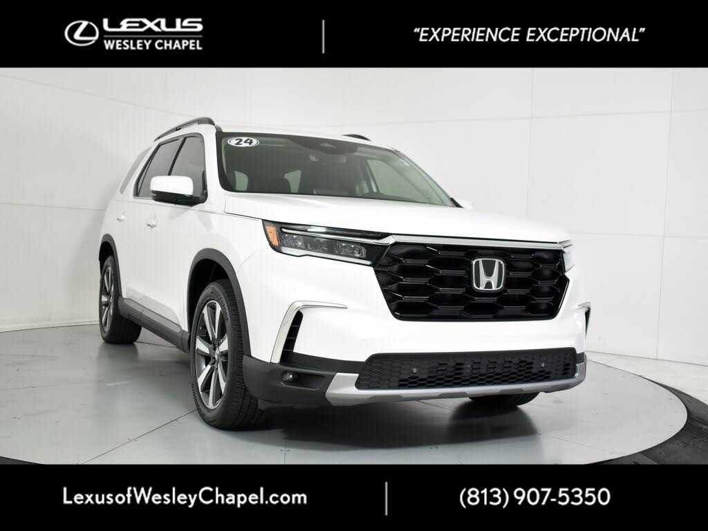 2024 Honda Pilot Touring AWD