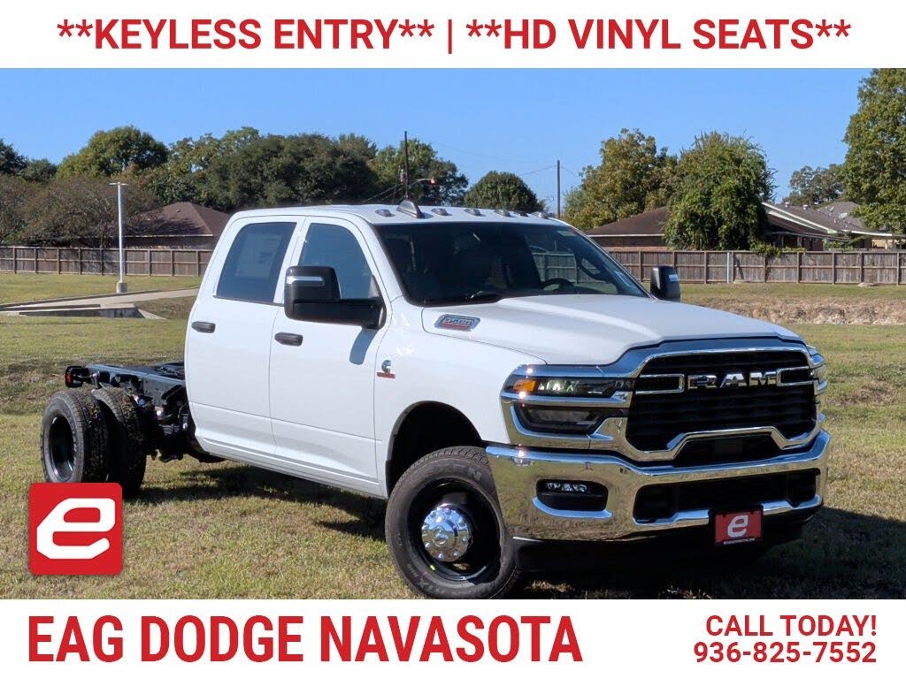 2026 RAM 3500 Chassis Tradesman Crew Cab LB DRW 4WD