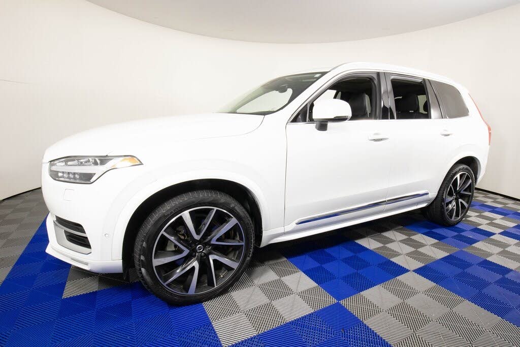 2023 Volvo XC90 B6 Plus Bright Theme 7-Passenger AWD