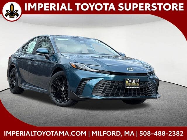 2026 Toyota Camry SE AWD