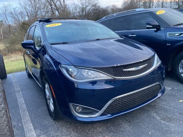 2017 Chrysler Pacifica Touring L FWD