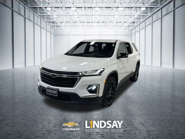 2022 Chevrolet Traverse LS FWD