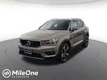 Volvo XC40 T5 Momentum AWD