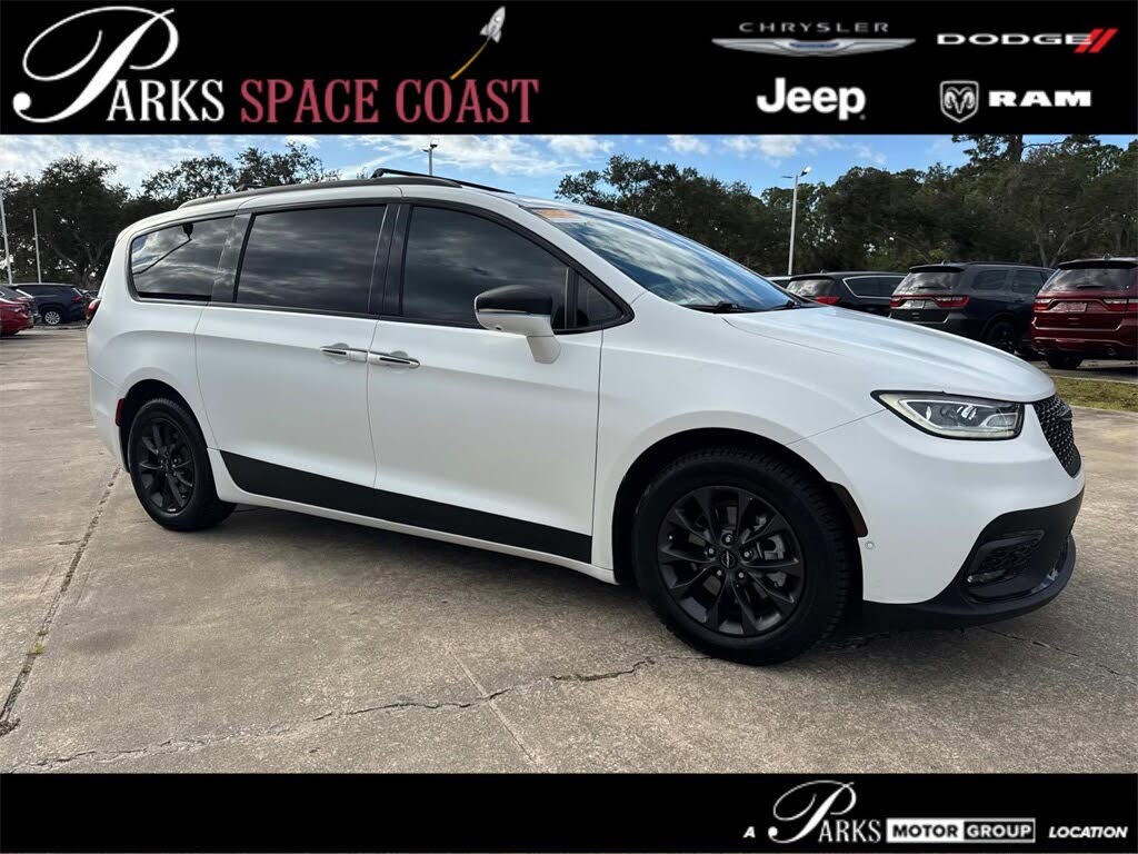 2021 Chrysler Pacifica Touring L FWD