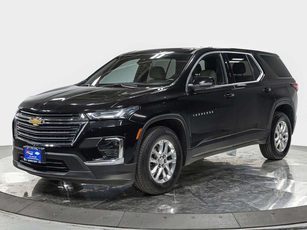 2023 Chevrolet Traverse LS AWD