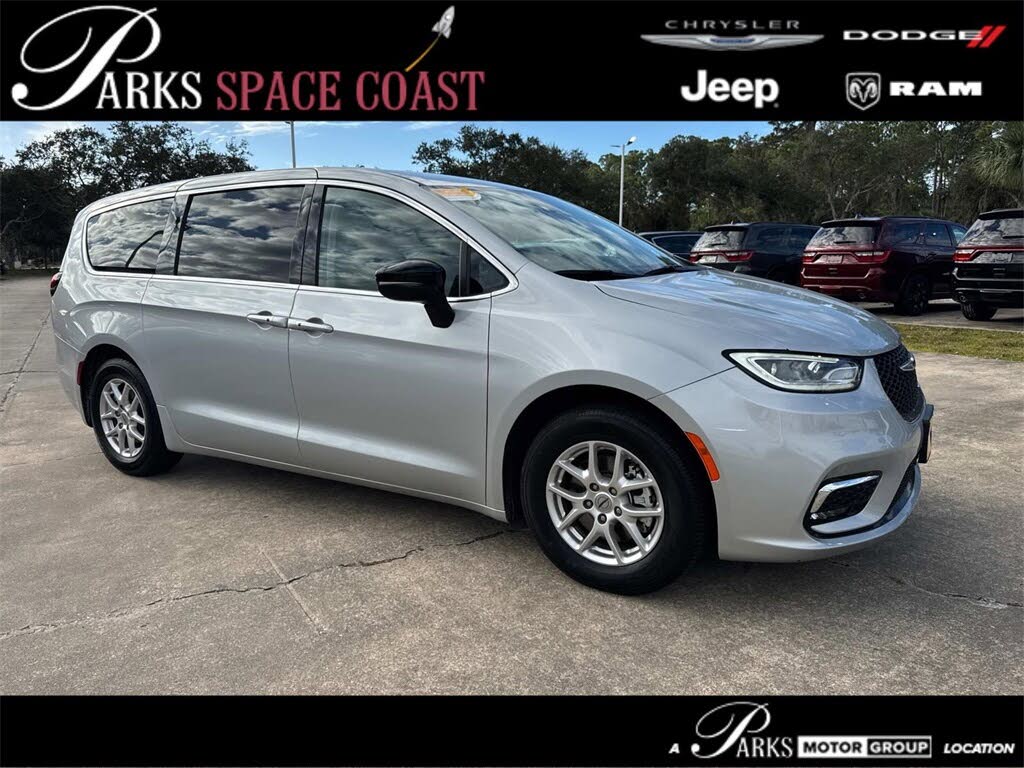 2024 Chrysler Pacifica Touring L FWD