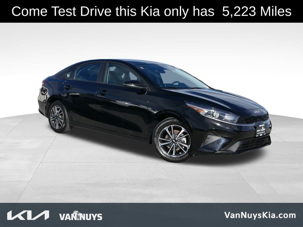 2024 Kia Forte LXS FWD