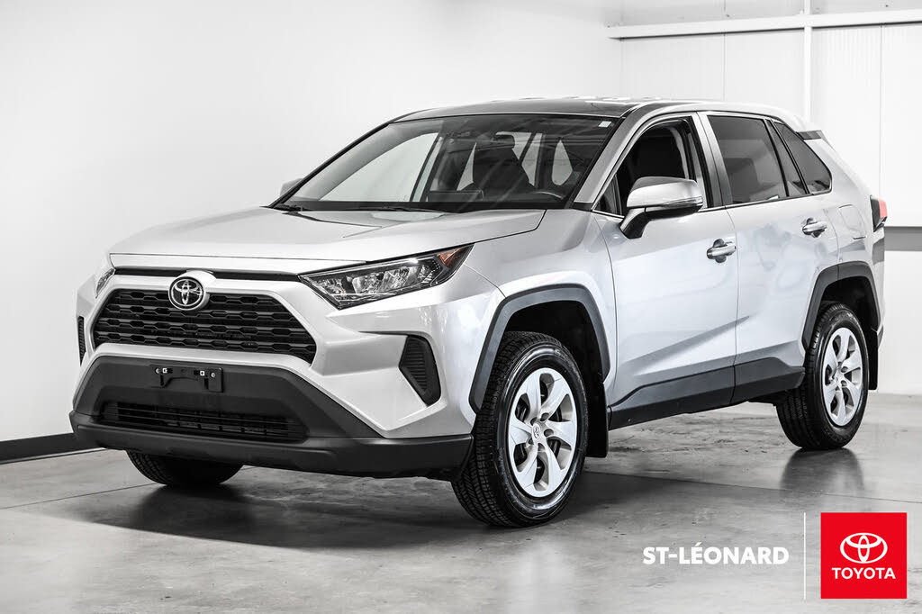Toyota RAV4 LE AWD 2024