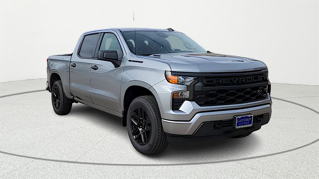 2026 Chevrolet Silverado 1500 Custom Crew Cab 4WD