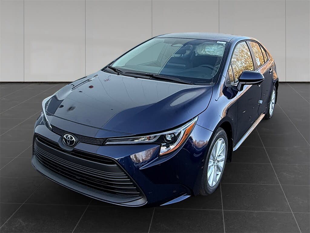 2026 Toyota Corolla LE FWD