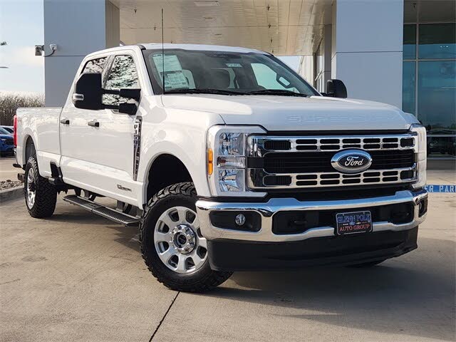 2024 Ford F-350 Super Duty XLT Crew Cab 4WD