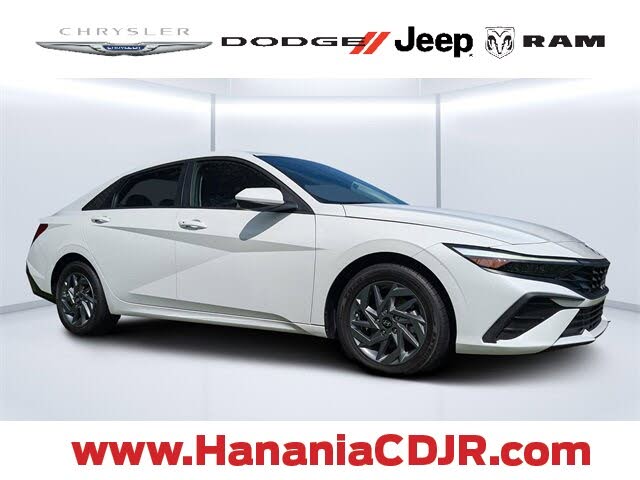 2024 Hyundai Elantra SEL FWD