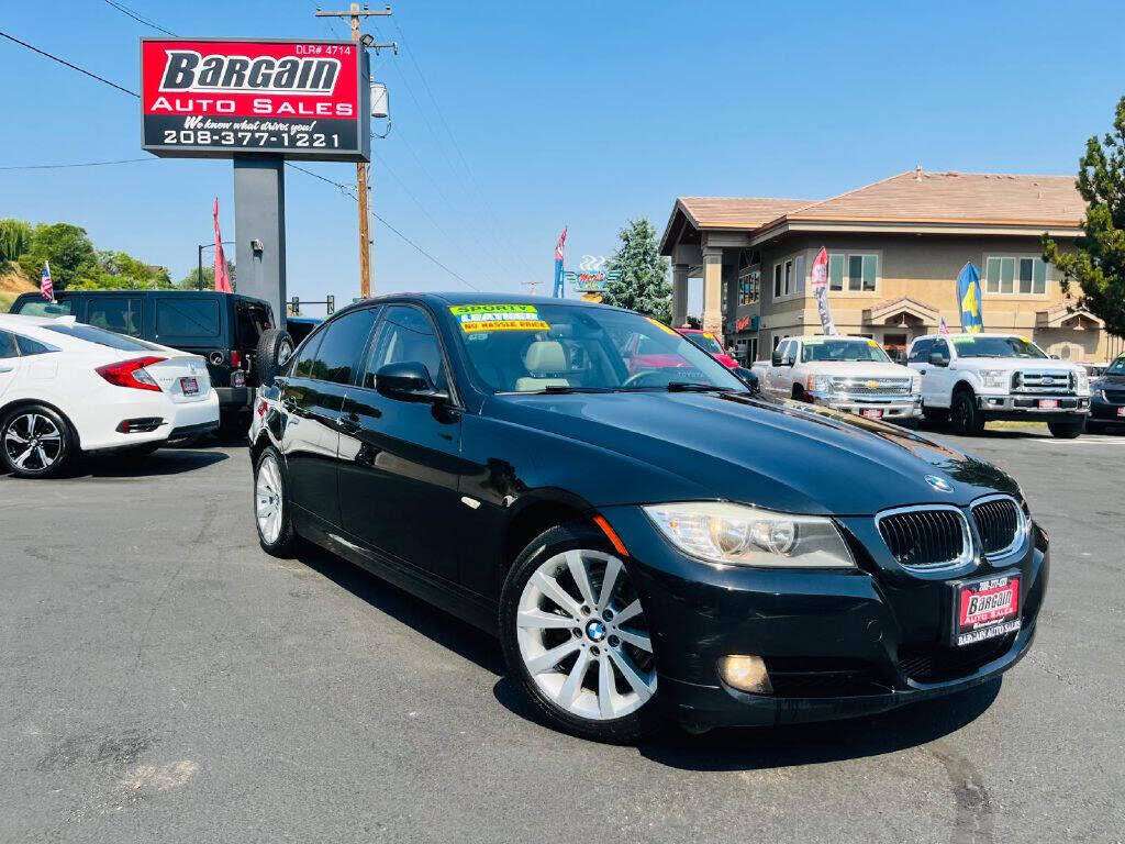 2011 BMW 3 Series 328i Sedan RWD
