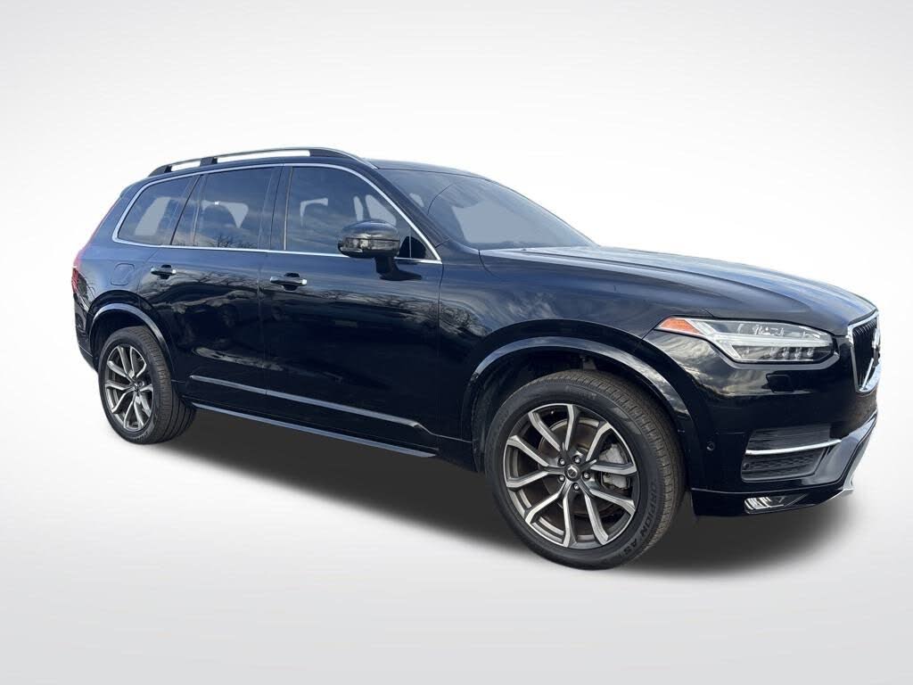 2018 Volvo XC90 T5 Momentum 5-Passenger FWD
