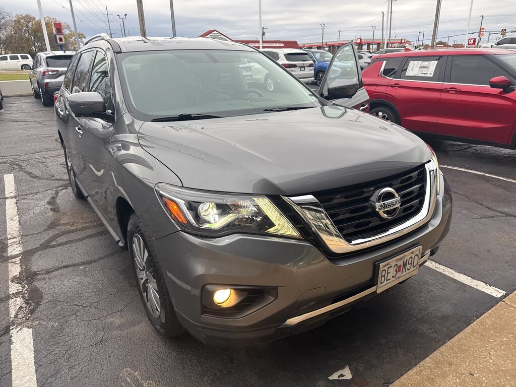 2019 Nissan Pathfinder SL 4WD